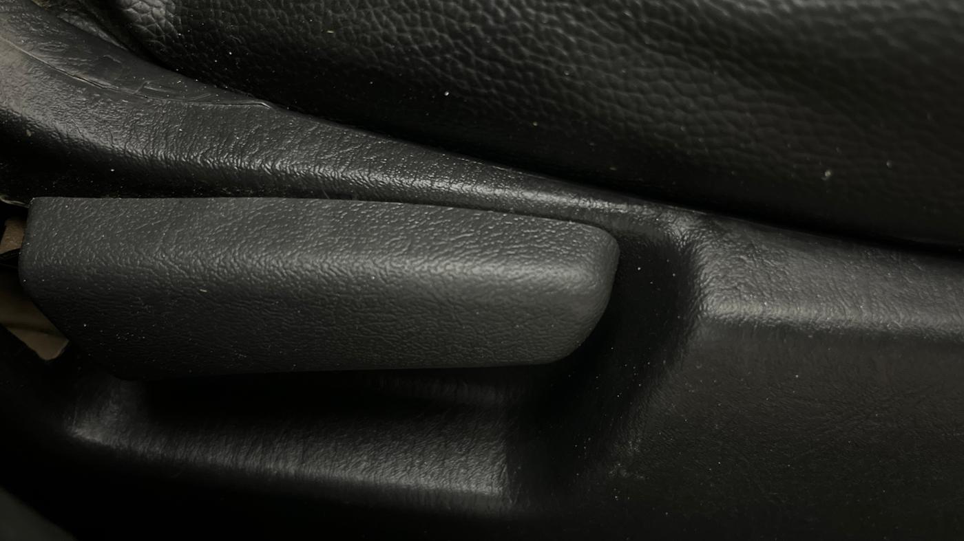 2016 Maruti Alto K10 VXI, Petrol, Manual, 65,753 km, Driver Side Adjustment Panel
