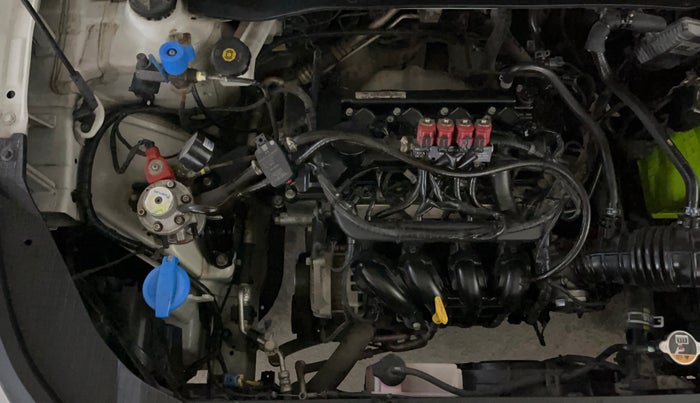 2022 Hyundai VENUE S 1.2, CNG, Manual, 62,398 km, Engine View - Right