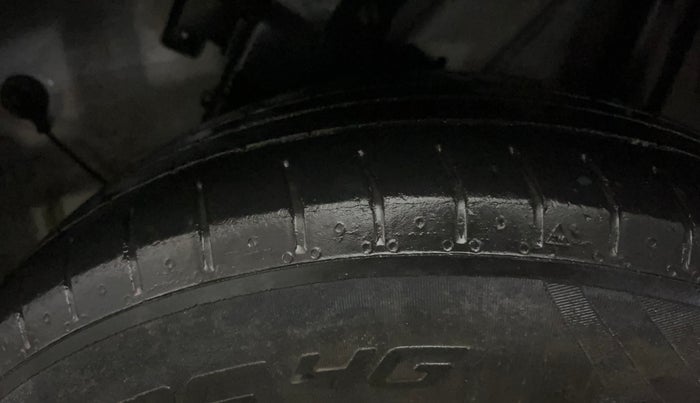 2022 Hyundai VENUE S 1.2, CNG, Manual, 62,398 km, Left Rear Tyre Tread