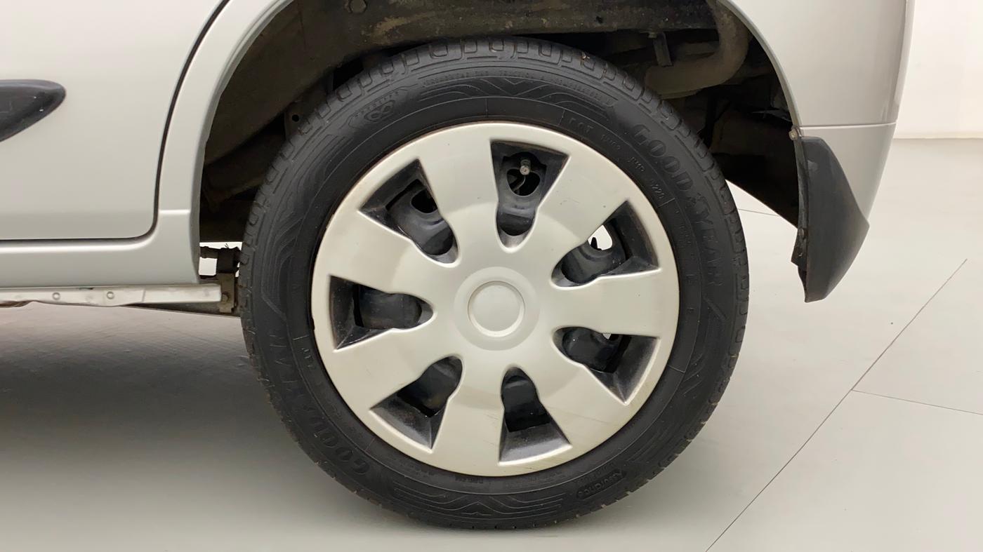 2011 Maruti Alto K10 VXI, Petrol, Manual, 66,971 km, Left Rear Wheel