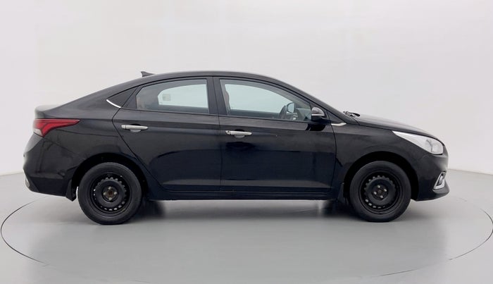 2018 Hyundai Verna 1.4 VTVT E, Petrol, Manual, 31,877 km, Right Side View