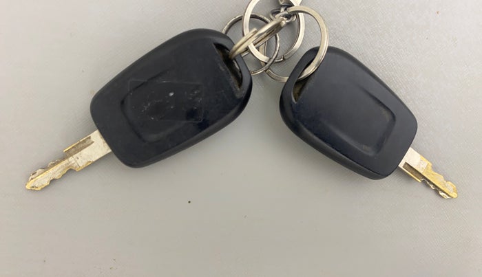 2017 Renault Kwid RXL, Petrol, Manual, 42,227 km, Key Close Up