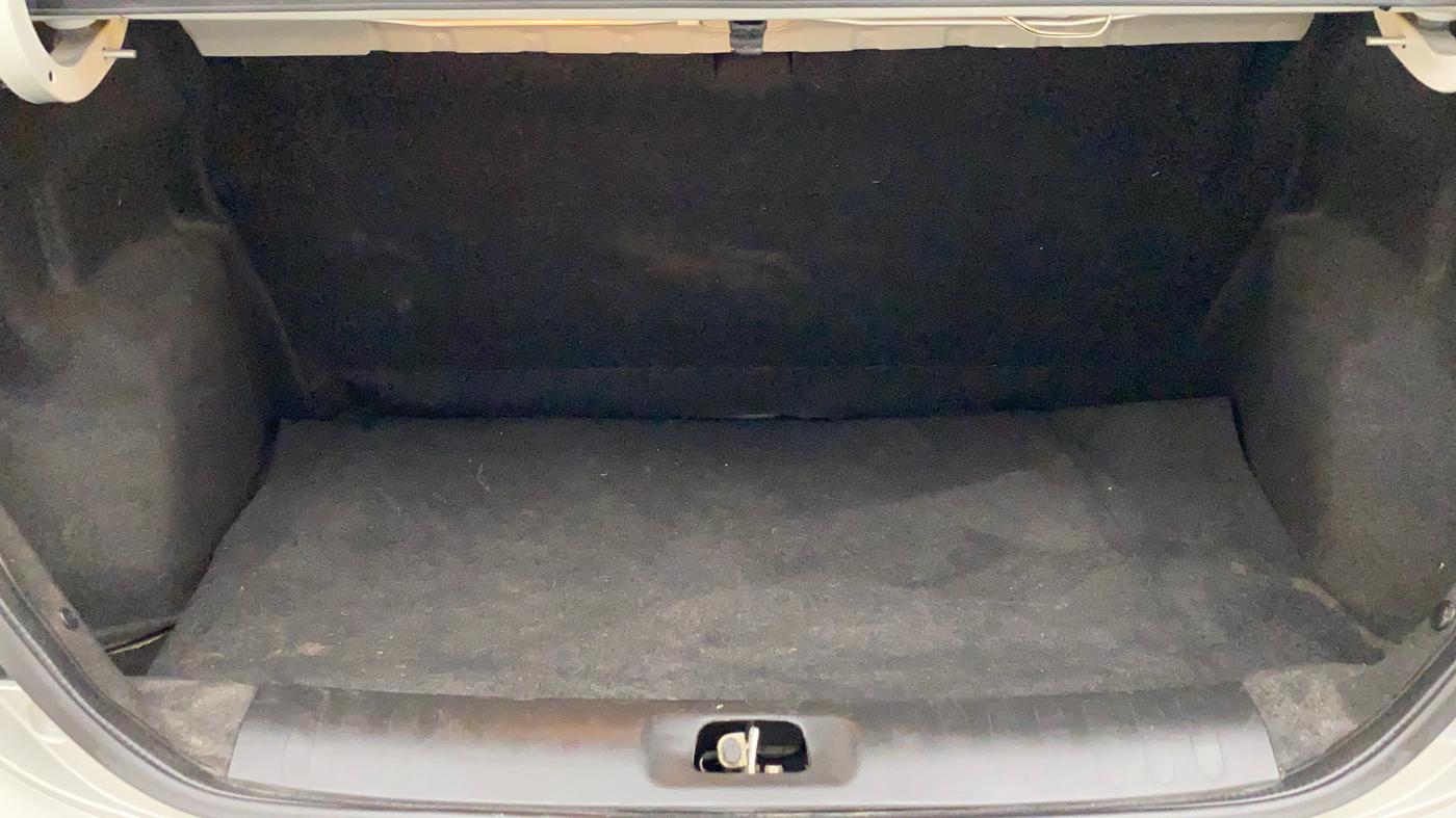2015 Maruti Swift Dzire LXI (O), Petrol, Manual, 27,707 km, Boot Inside