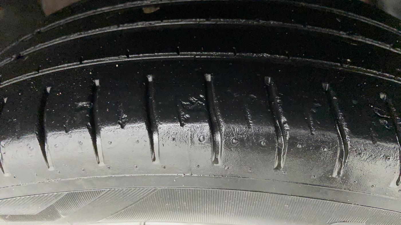 2017 Ford Ecosport 1.5 TITANIUM PLATINUM EDITION DIESEL, Diesel, Manual, 61,253 km, Right Front Tyre Tread
