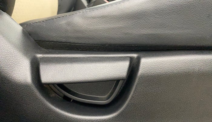2020 Hyundai NEW SANTRO ERA EXECUTIVE, Petrol, Manual, 92,639 km, Driver Side Adjustment Panel
