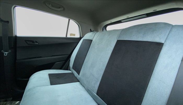 2018 Hyundai Creta 1.4 E PLUS CRDI, Diesel, Manual, 2,41,617 km, Right Side Door Cabin View