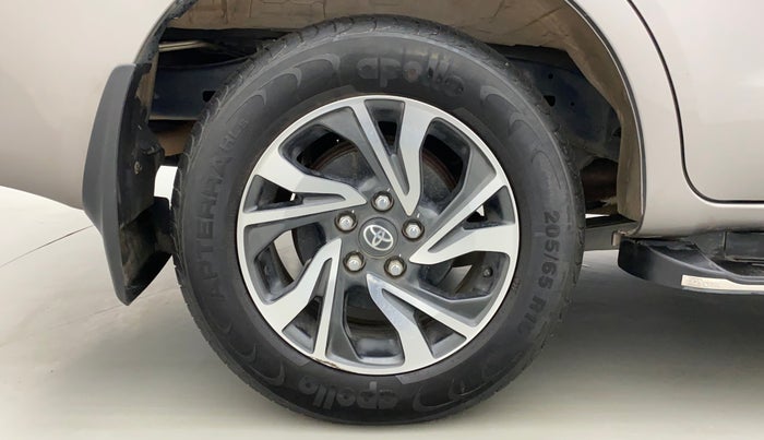 2022 Toyota Innova Crysta 2.7 VX 7 STR, Petrol, Manual, 13,719 km, Right Rear Wheel