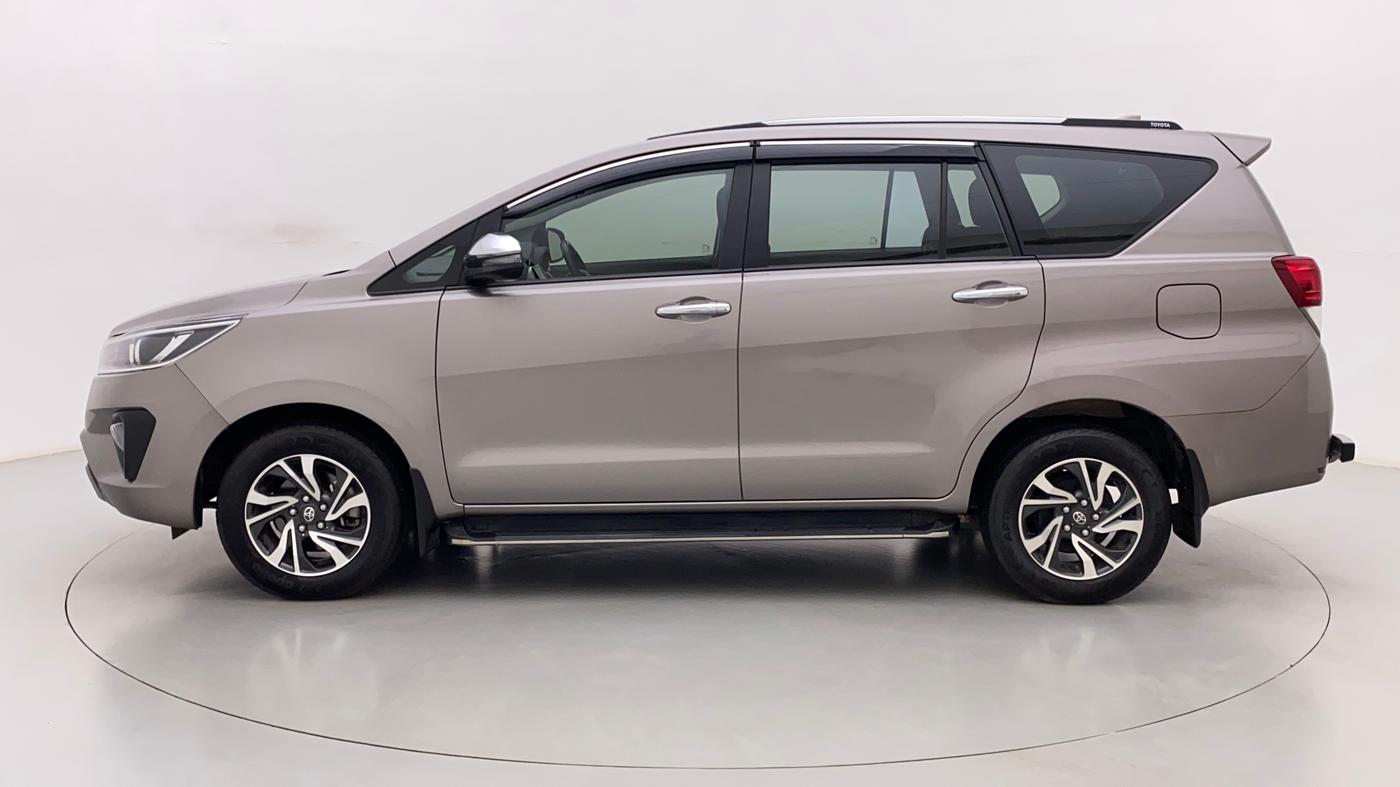 2022 Toyota Innova Crysta 2.7 VX 7 STR, Petrol, Manual, 13,719 km, Left Side