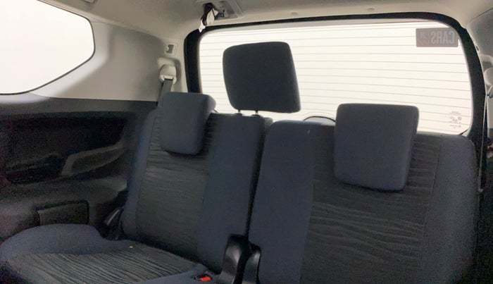 2022 Toyota Innova Crysta 2.7 VX 7 STR, Petrol, Manual, 13,719 km, Third Seat Row ( optional )