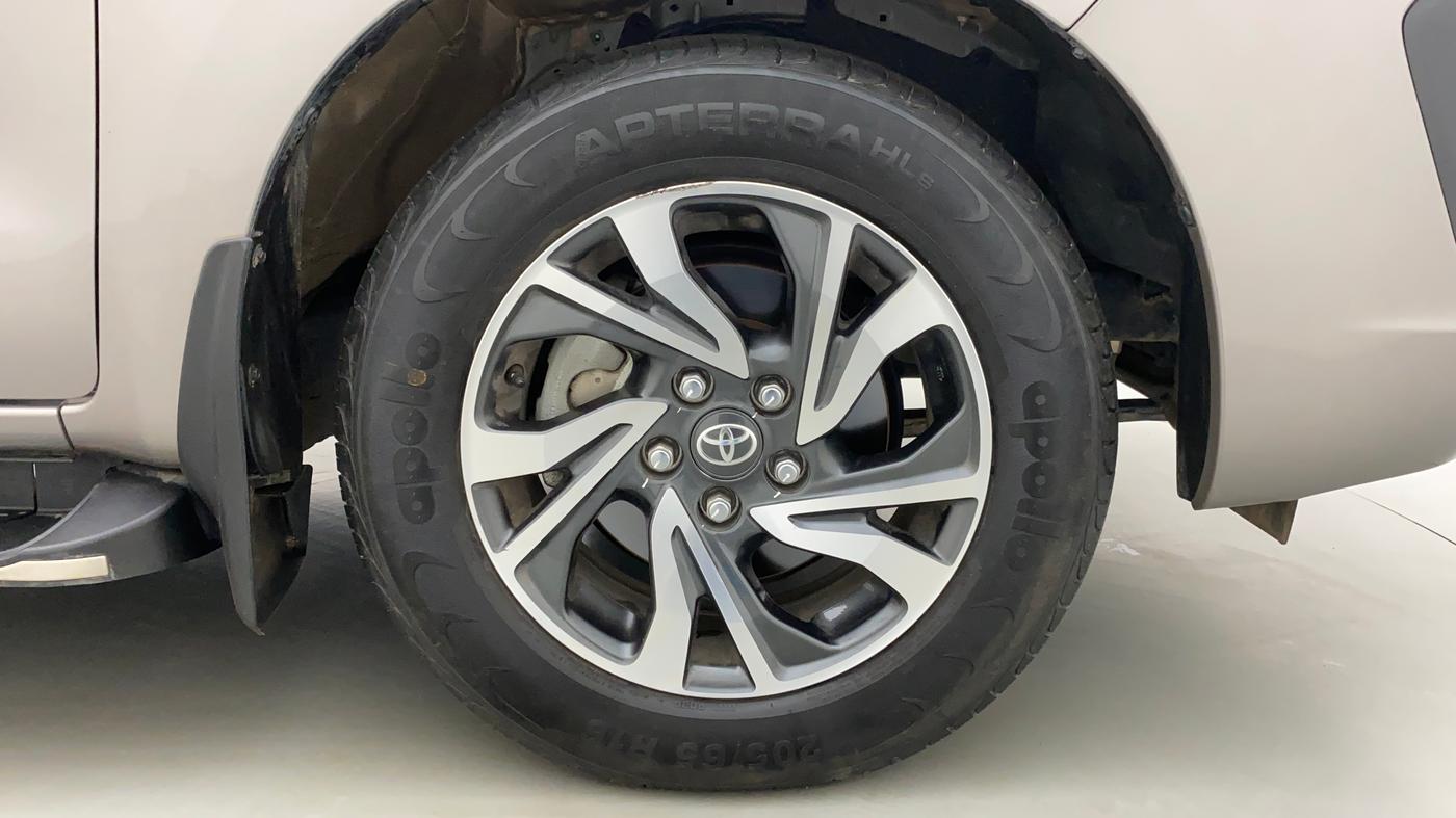 2022 Toyota Innova Crysta 2.7 VX 7 STR, Petrol, Manual, 13,719 km, Right Front Wheel