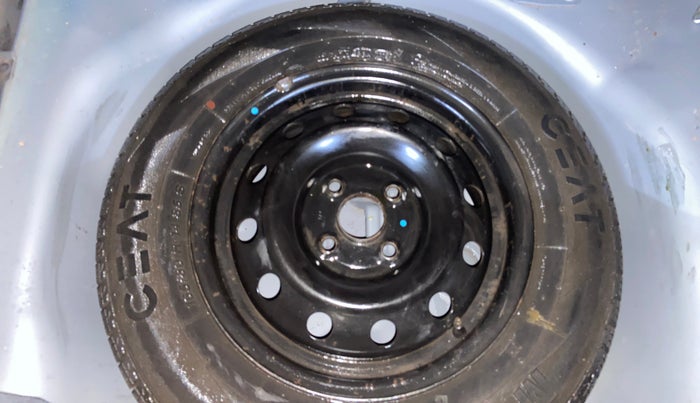 2013 Maruti Swift VDI, Diesel, Manual, 1,20,303 km, Spare Tyre