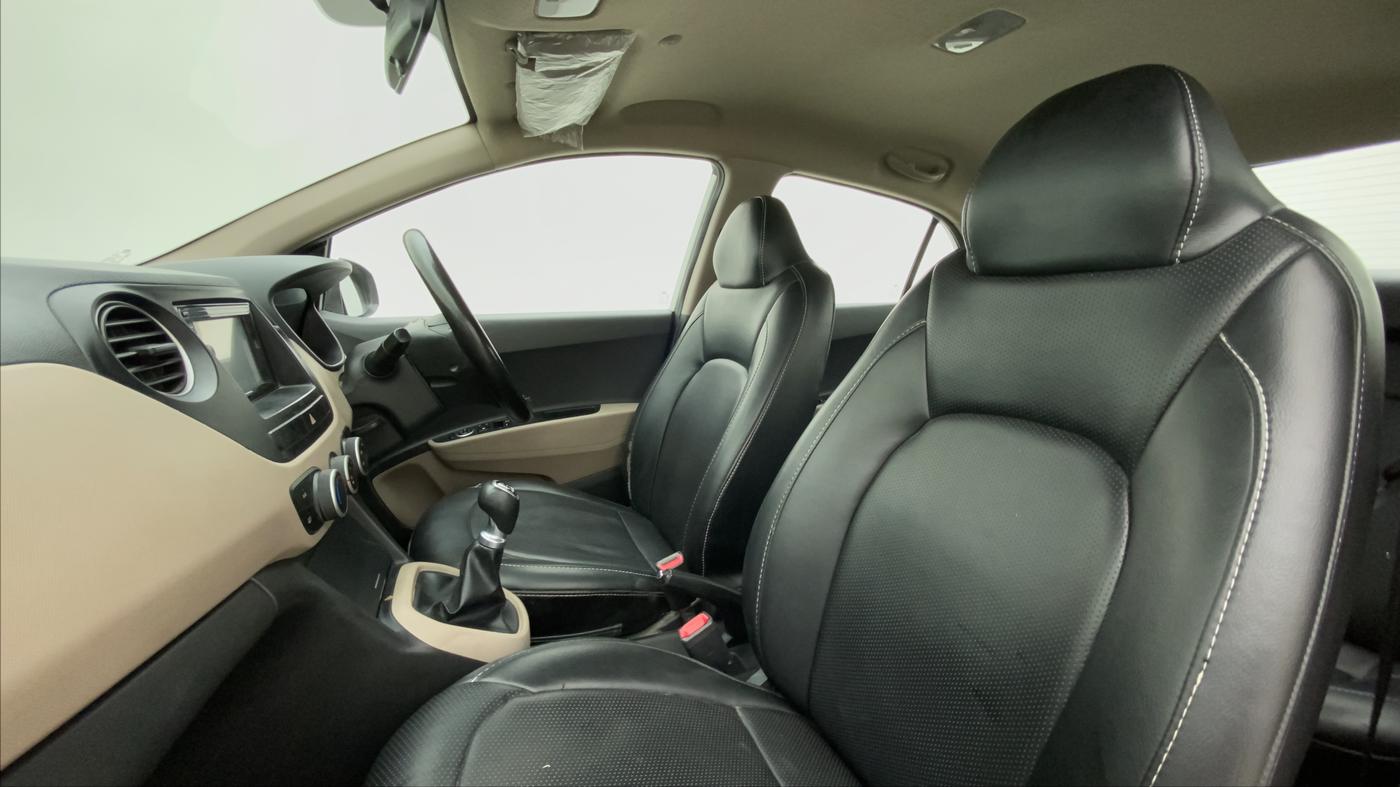 2016 Hyundai Xcent S 1.2 SPECIAL EDITION, Petrol, Manual, 37,285 km, Right Side Front Door Cabin
