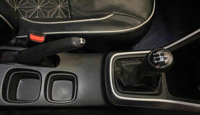 2021 Maruti S Cross ZETA 1.5, Petrol, Manual, 62,486 km, Gear Lever