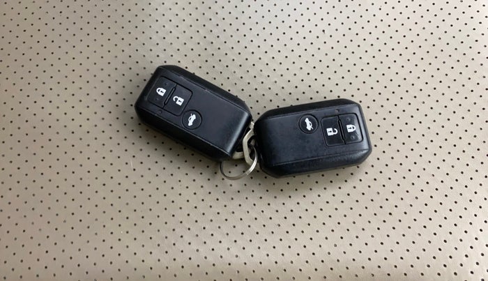 2018 Maruti Dzire ZXI AMT, Petrol, Automatic, 1,12,653 km, Key Close Up