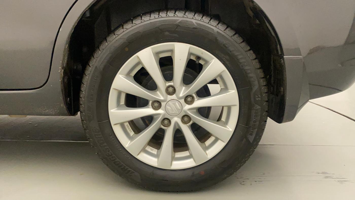2013 Maruti Ertiga ZXI, Petrol, Manual, 41,155 km, Left Rear Wheel