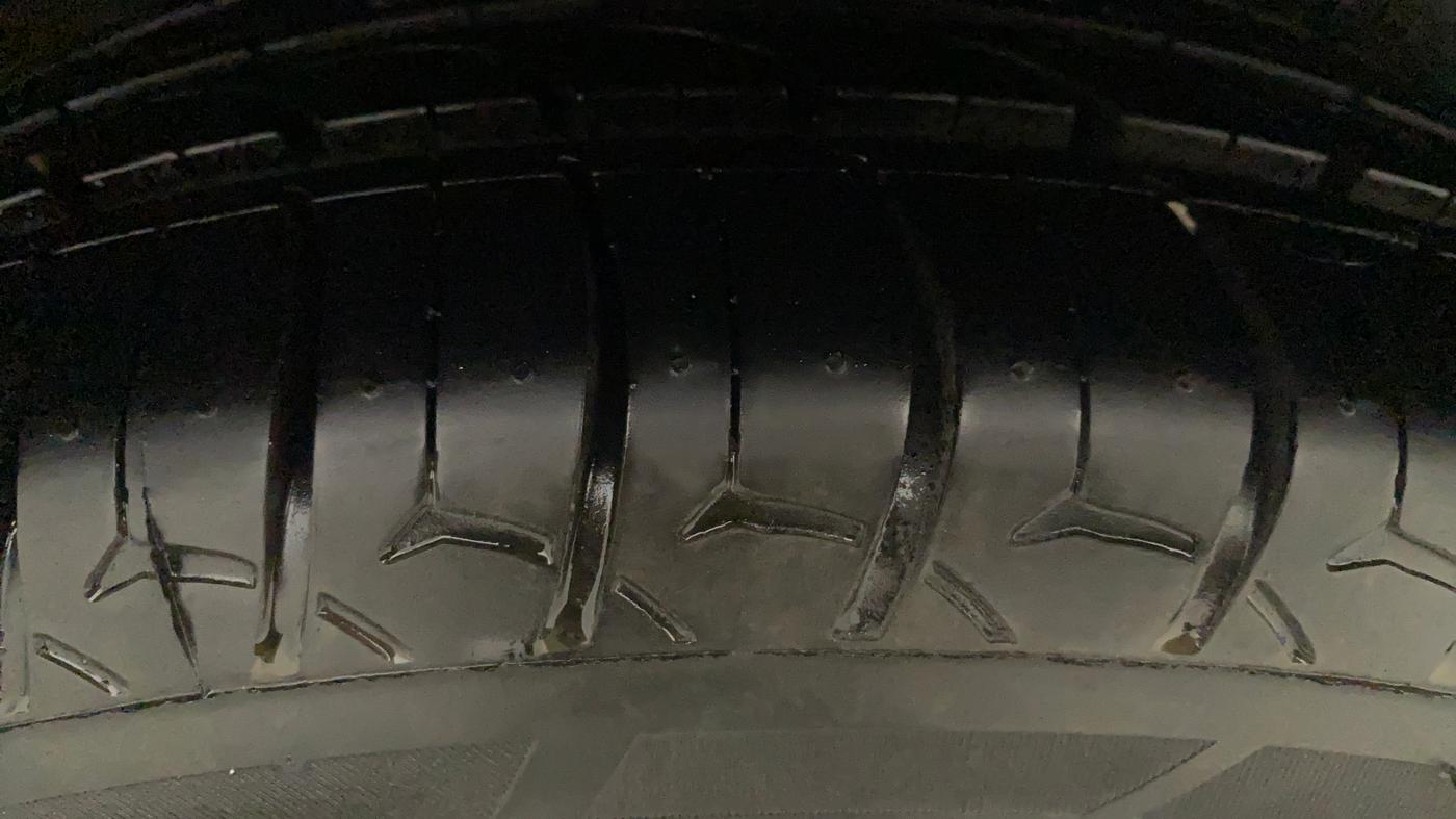 2013 Maruti Ertiga ZXI, Petrol, Manual, 41,155 km, Right Rear Tyre Tread