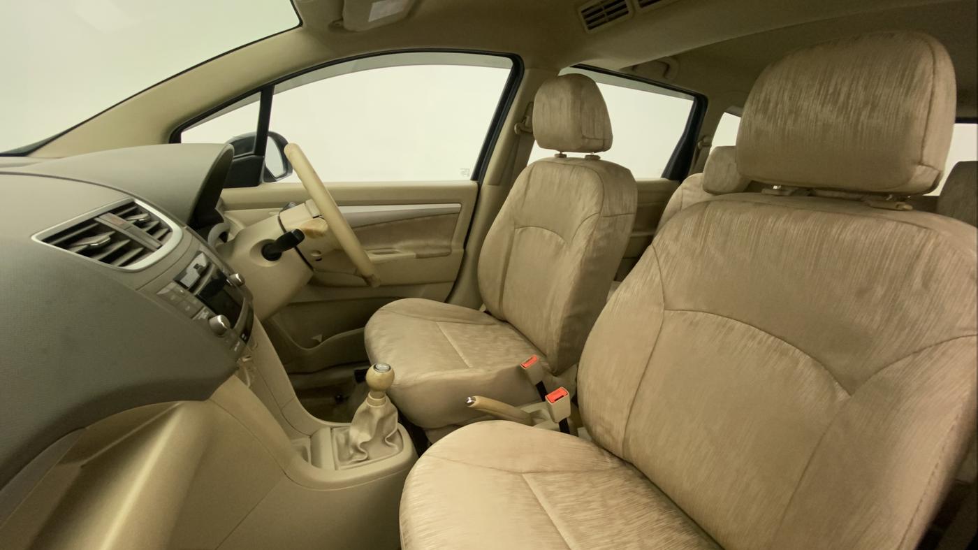 2013 Maruti Ertiga ZXI, Petrol, Manual, 41,155 km, Right Side Front Door Cabin