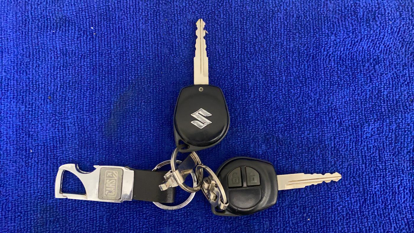 2013 Maruti Ertiga ZXI, Petrol, Manual, 41,155 km, Key Close Up