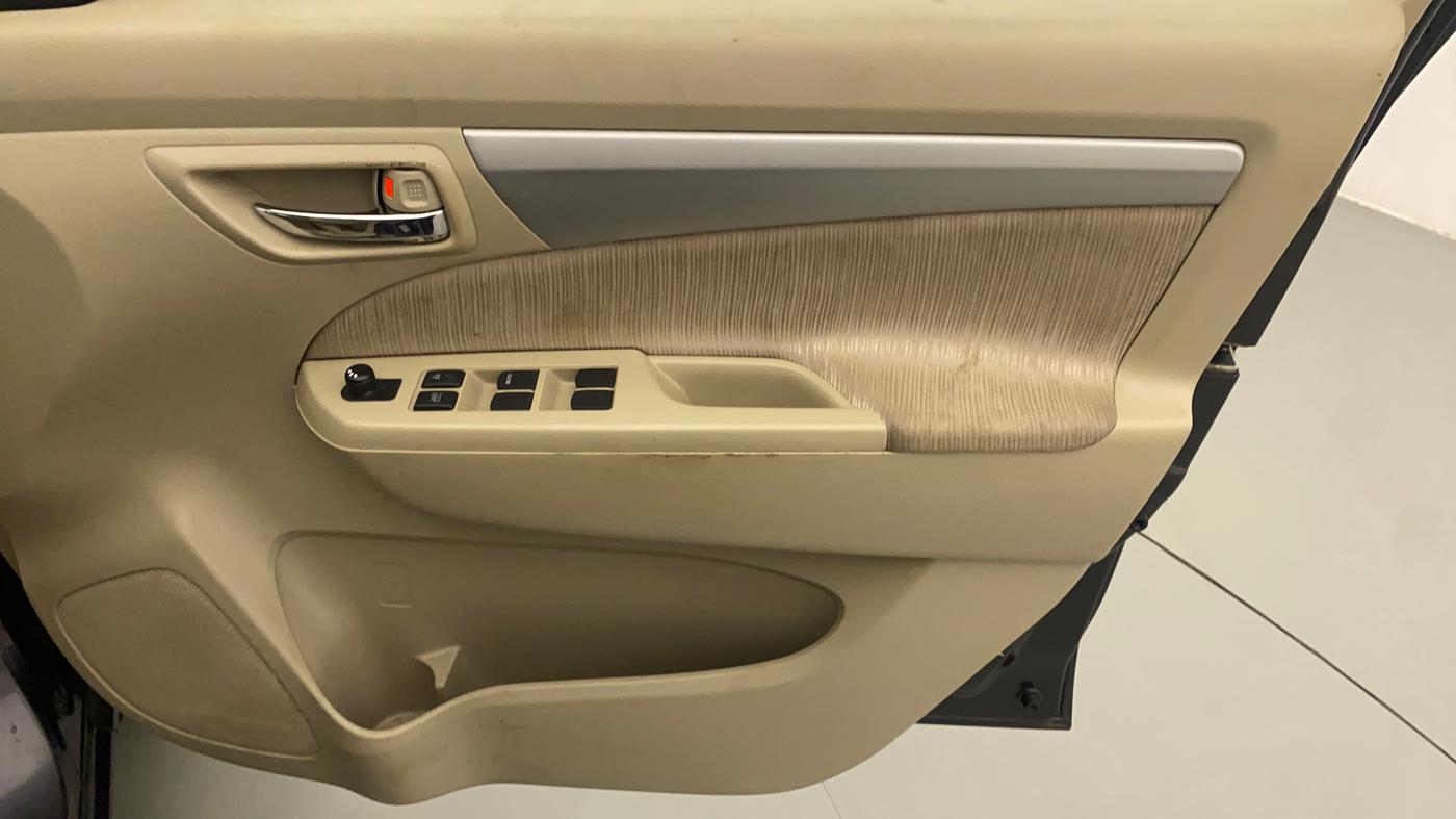 2013 Maruti Ertiga ZXI, Petrol, Manual, 41,155 km, Driver Side Door Panels Control