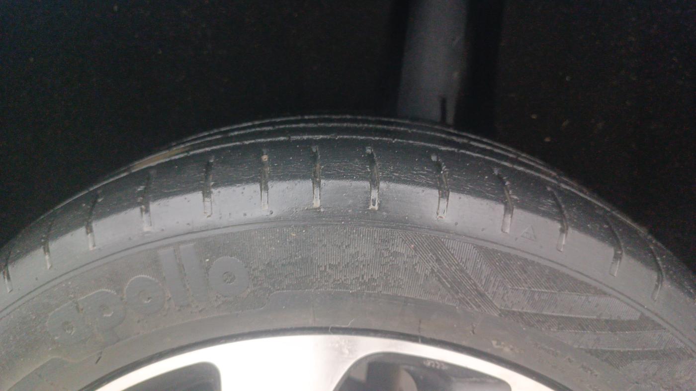 2019 Toyota Glanza V CVT, Petrol, Automatic, 24,627 km, Left Rear Tyre Tread