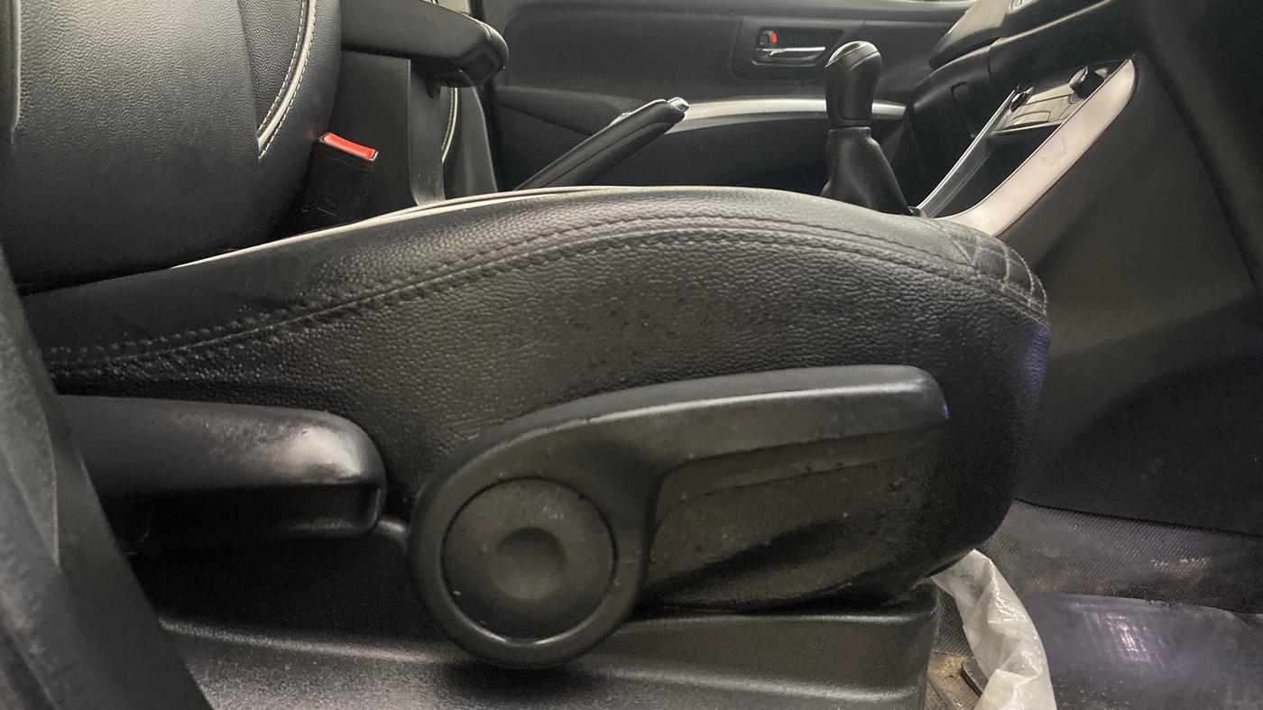 2021 Maruti S Cross ZETA 1.5, Petrol, Manual, 56,324 km, Driver Side Adjustment Panel