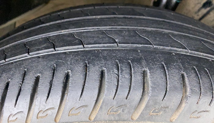 2019 Maruti Vitara Brezza ZDI AMT, Diesel, Automatic, 56,107 km, Right Front Tyre Tread