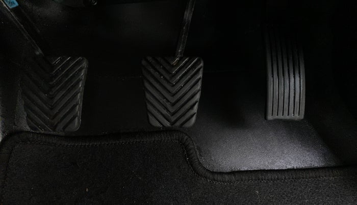 2020 Hyundai NEW I20 MAGNA 1.2 MT, Petrol, Manual, 3,679 km, Pedals