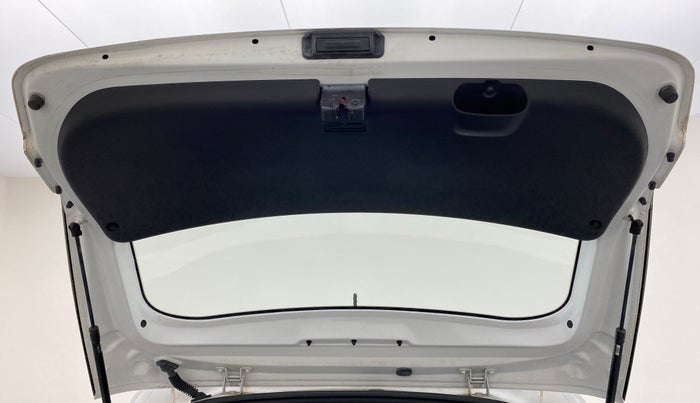 2020 Hyundai NEW I20 MAGNA 1.2 MT, Petrol, Manual, 3,679 km, Boot Door Open