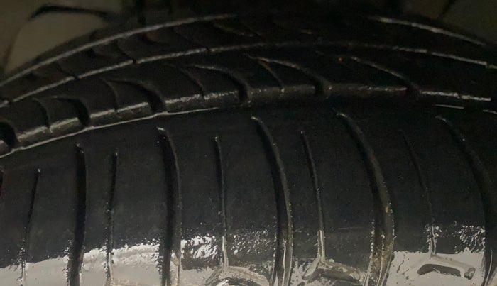 2017 Tata Tiago XZA PETROL, Petrol, Automatic, 69,993 km, Left Front Tyre Tread