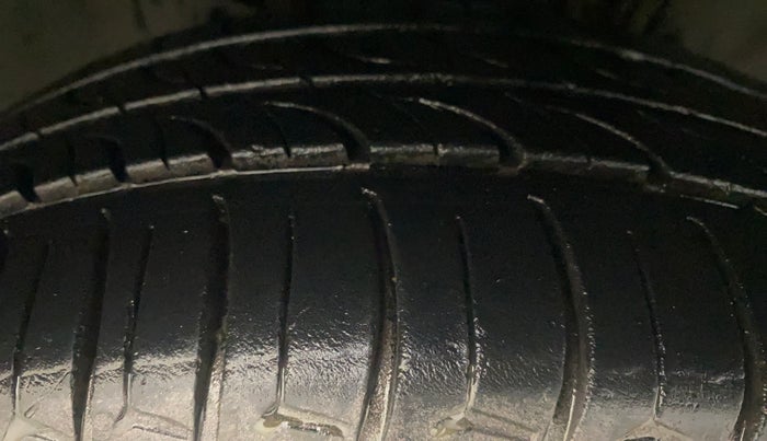 2017 Tata Tiago XZA PETROL, Petrol, Automatic, 69,993 km, Right Front Tyre Tread