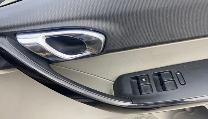 2017 Tata Tiago XZA PETROL, Petrol, Automatic, 69,993 km, Driver Side Door Panels Control