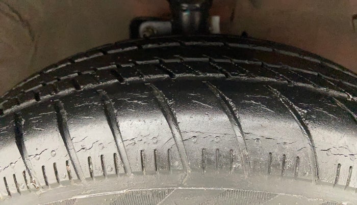 2017 Maruti Celerio VXI AMT, Petrol, Automatic, 55,341 km, Right Front Tyre Tread