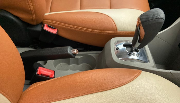 2018 Tata Tiago XZA PETROL, Petrol, Automatic, 76,564 km, Gear Lever