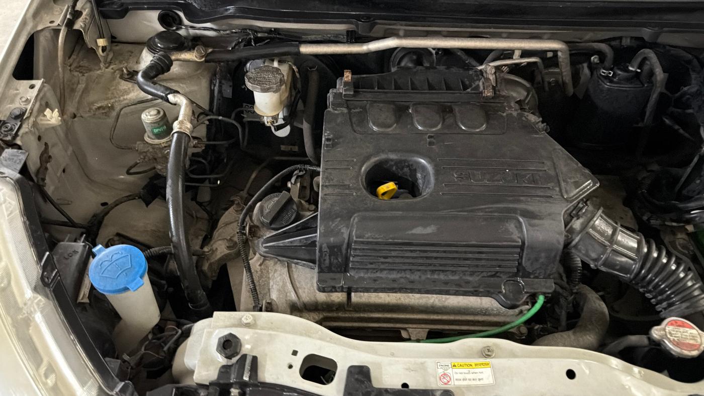 2014 Maruti Celerio VXI AMT, Petrol, Automatic, 70,634 km, Engine View - Right