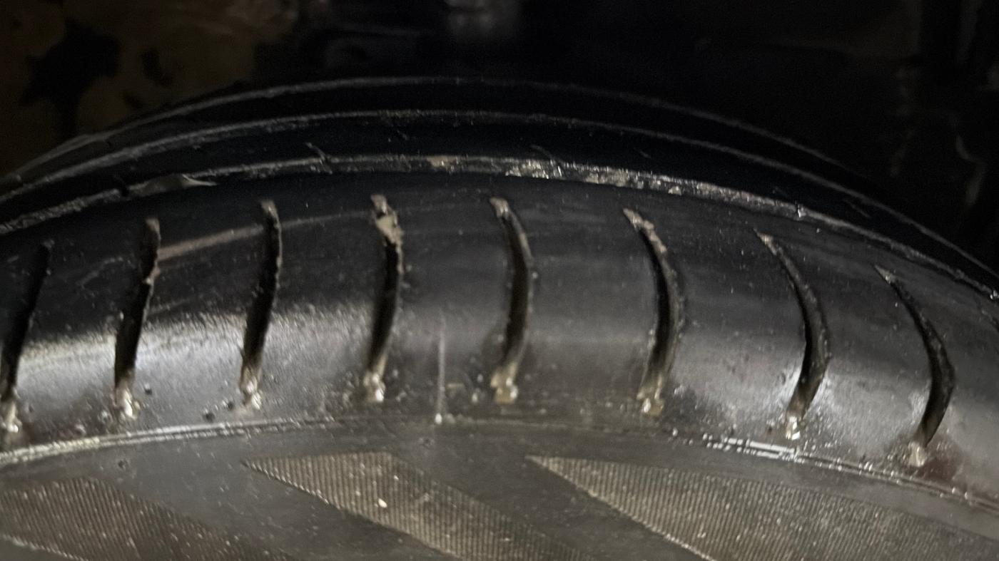 2014 Maruti Celerio VXI AMT, Petrol, Automatic, 70,634 km, Right Front Tyre Tread