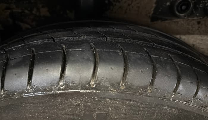 2014 Maruti Celerio VXI AMT, Petrol, Automatic, 70,634 km, Right Rear Tyre Tread