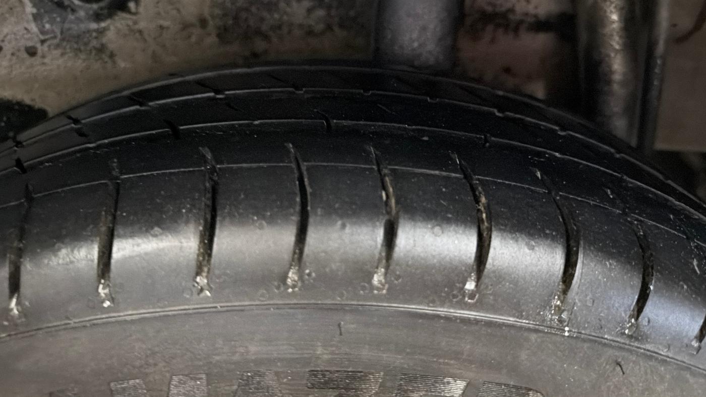 2014 Maruti Celerio VXI AMT, Petrol, Automatic, 70,634 km, Left Rear Tyre Tread