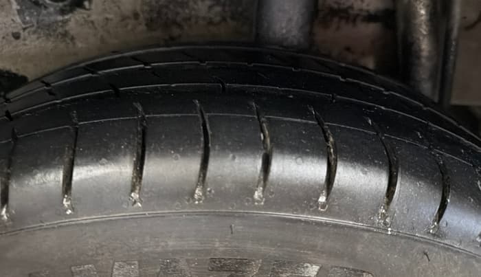 2014 Maruti Celerio VXI AMT, Petrol, Automatic, 70,634 km, Left Rear Tyre Tread