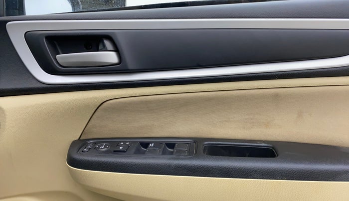 2022 Honda Amaze 1.2L I-VTEC VX CVT, Petrol, Automatic, 26,811 km, Driver Side Door Panels Control