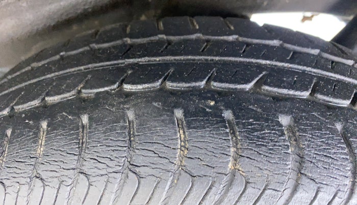 2014 Maruti Wagon R 1.0 VXI, Petrol, Manual, 20,969 km, Left Rear Tyre Tread
