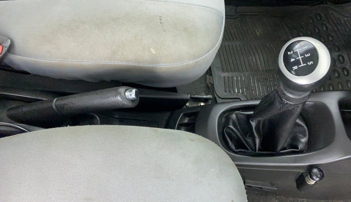 2014 Maruti Wagon R 1.0 VXI, Petrol, Manual, 20,969 km, Gear Lever