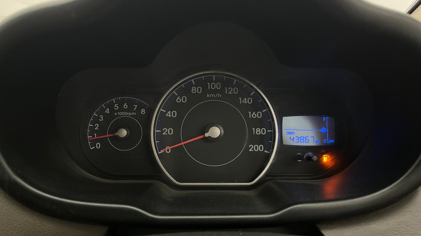 2015 Hyundai i10 MAGNA 1.1, Petrol, Manual, 43,974 km, Odometer Image