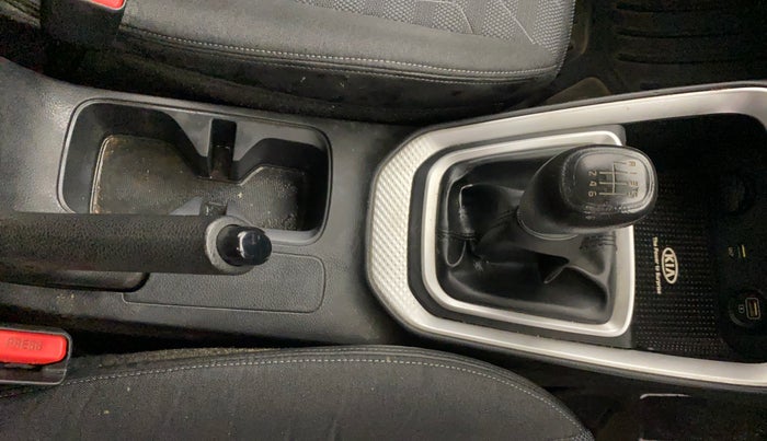 2020 KIA SONET HTK PLUS 1.5, Diesel, Manual, 1,14,965 km, Gear Lever