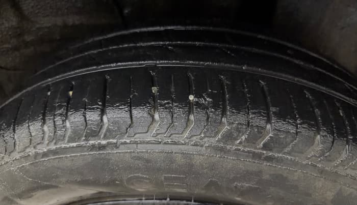 2021 Tata PUNCH ADVENTURE MT, CNG, Manual, 50,698 km, Left Rear Tyre Tread