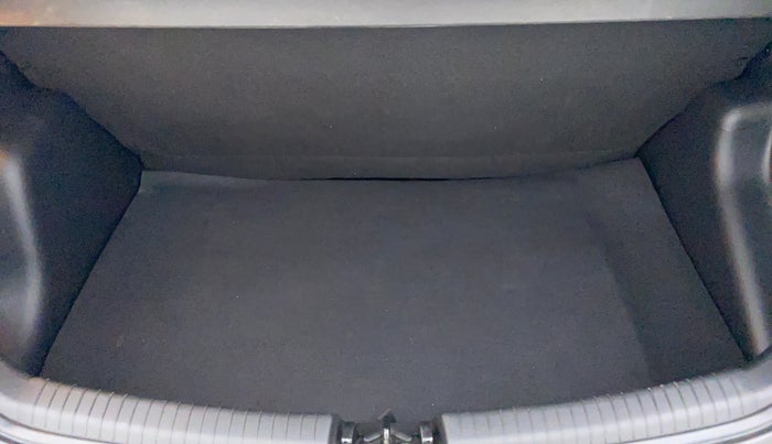 2014 Hyundai Grand i10 SPORTZ 1.2 KAPPA VTVT, Petrol, Manual, 38,509 km, Boot Inside
