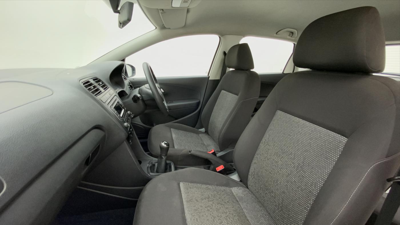 2018 Volkswagen Polo COMFORTLINE 1.0 PETROL, Petrol, Manual, 64,581 km, Right Side Front Door Cabin