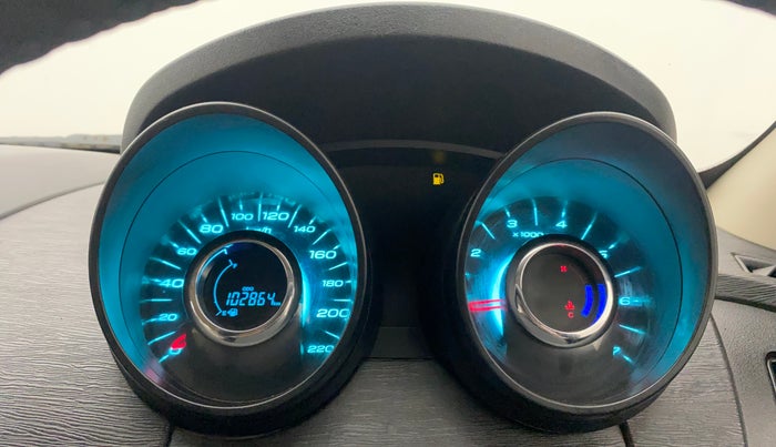 2016 Mahindra XUV500 W4, Diesel, Manual, 1,02,852 km, Odometer Image