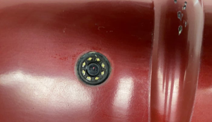 2016 Mahindra XUV500 W4, Diesel, Manual, 1,02,852 km, Parking Camera