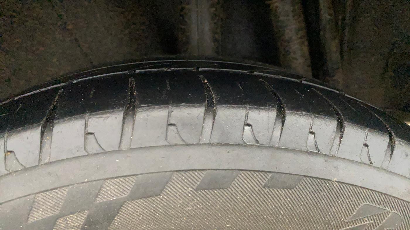 2020 Toyota YARIS G MT, Petrol, Manual, 1,16,417 km, Left Rear Tyre Tread