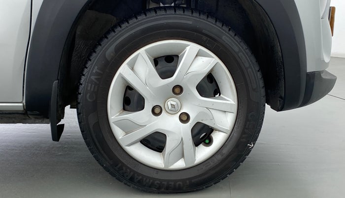 2020 Renault Kwid RXT, Petrol, Manual, 17,337 km, Right Front Wheel